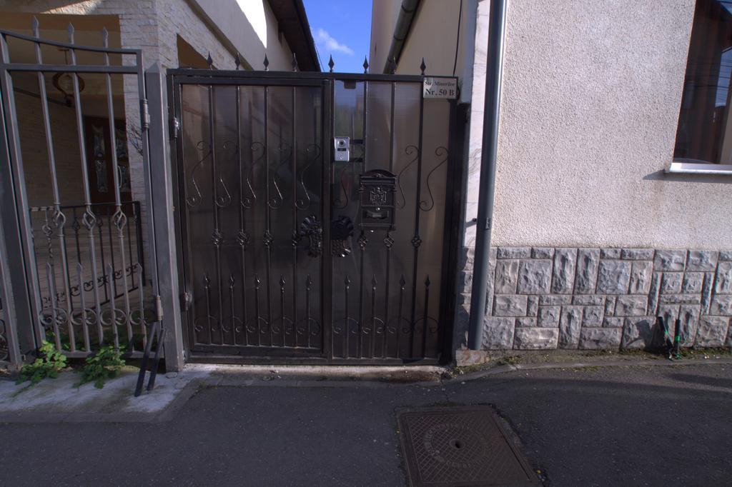House Apartment Minerilor Kluż-Napoka Zewnętrze zdjęcie